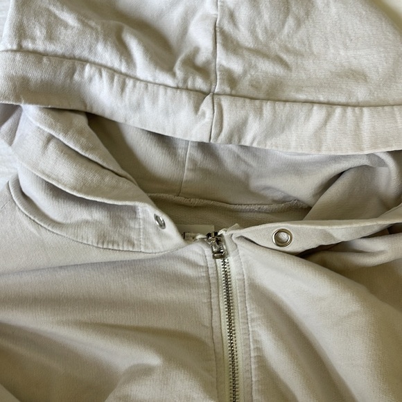 Privacy Please short and jacket set - Picture 4 of 4